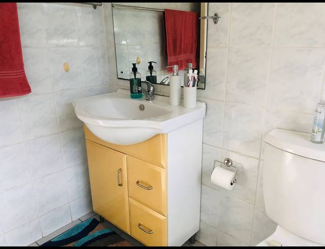 2 BEDROOM TOWNHOUSE FOR SALE IN UVONGO